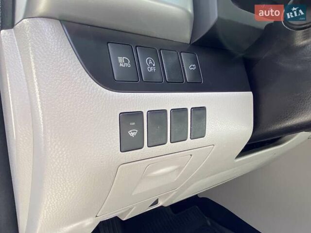 Серый Тойота Хайлендер, объемом двигателя 3.46 л и пробегом 118 тыс. км за 21200 $, фото 23 на Automoto.ua