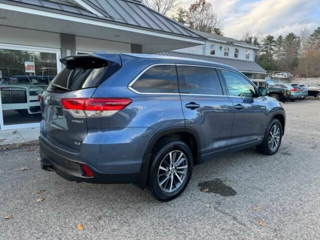 Серый Тойота Хайлендер, объемом двигателя 3.5 л и пробегом 87 тыс. км за 21500 $, фото 2 на Automoto.ua