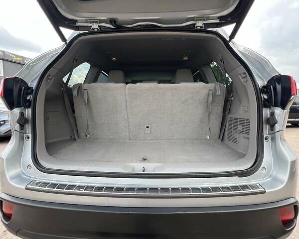 Тойота Хайлендер 2018 в Чернигове на Automoto.ua Серый Тойота Хайлендер, объемом двигателя 3.46 л и пробегом 58 тыс. км за 29999 $, фото 27 на Automoto.ua