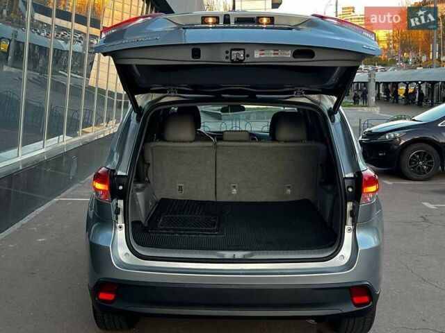 Серый Тойота Хайлендер, объемом двигателя 3.5 л и пробегом 91 тыс. км за 23700 $, фото 27 на Automoto.ua