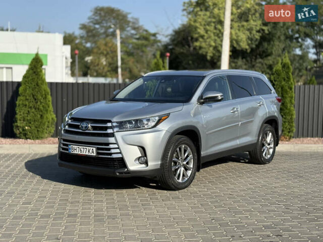 Серый Тойота Хайлендер, объемом двигателя 3.5 л и пробегом 110 тыс. км за 34500 $, фото 28 на Automoto.ua