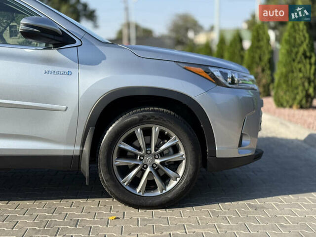 Серый Тойота Хайлендер, объемом двигателя 3.5 л и пробегом 110 тыс. км за 34500 $, фото 23 на Automoto.ua