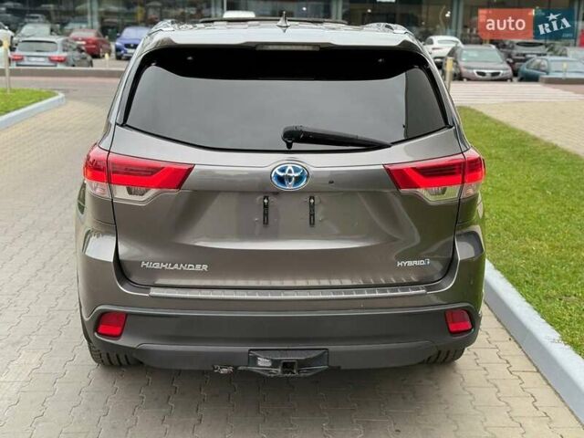 Сірий Тойота Хайлендер, об'ємом двигуна 3.5 л та пробігом 149 тис. км за 32999 $, фото 9 на Automoto.ua