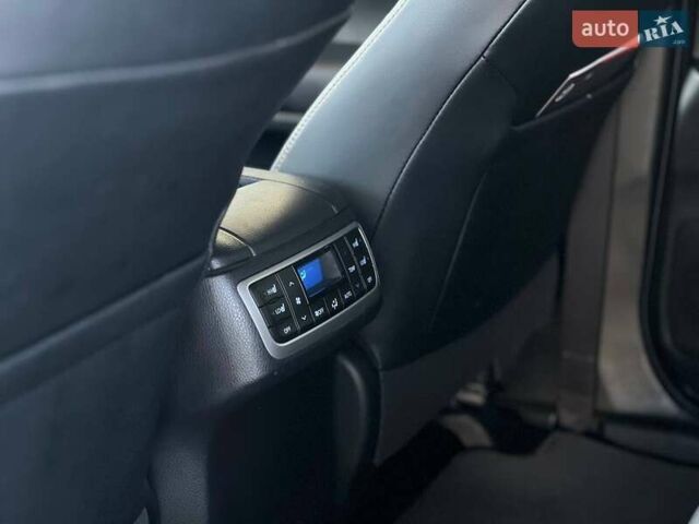 Серый Тойота Хайлендер, объемом двигателя 3.46 л и пробегом 89 тыс. км за 33999 $, фото 11 на Automoto.ua