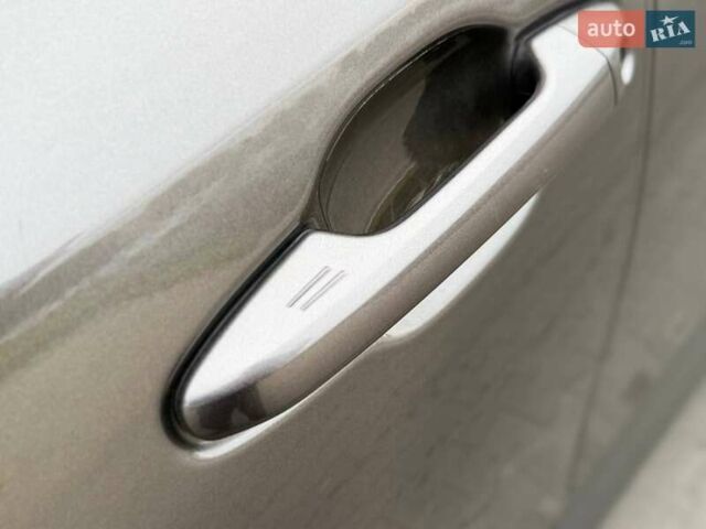 Сірий Тойота Хайлендер, об'ємом двигуна 3.5 л та пробігом 149 тис. км за 32999 $, фото 11 на Automoto.ua