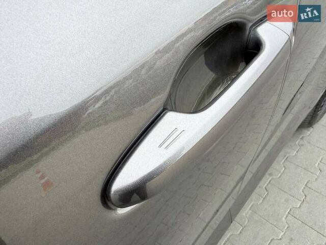 Сірий Тойота Хайлендер, об'ємом двигуна 3.5 л та пробігом 149 тис. км за 32999 $, фото 12 на Automoto.ua