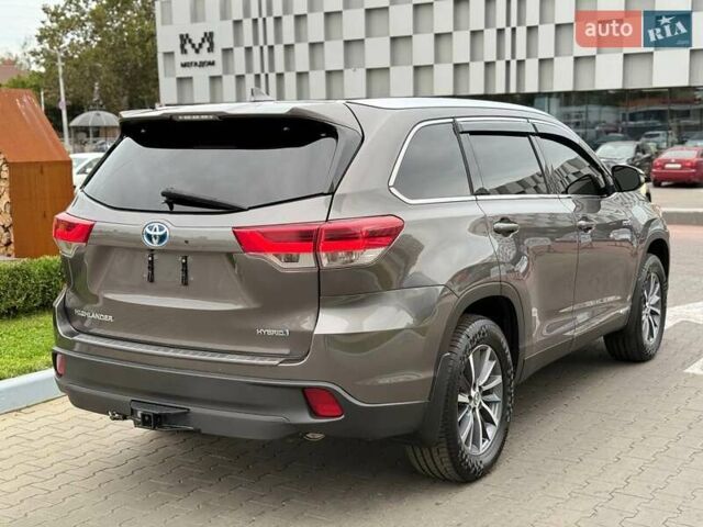 Сірий Тойота Хайлендер, об'ємом двигуна 3.5 л та пробігом 149 тис. км за 32999 $, фото 14 на Automoto.ua