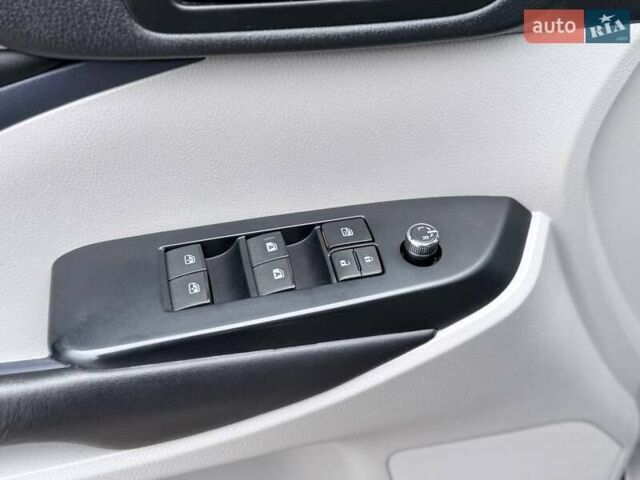Сірий Тойота Хайлендер, об'ємом двигуна 3.5 л та пробігом 149 тис. км за 32999 $, фото 20 на Automoto.ua