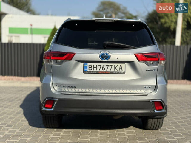 Серый Тойота Хайлендер, объемом двигателя 3.5 л и пробегом 110 тыс. км за 34500 $, фото 27 на Automoto.ua