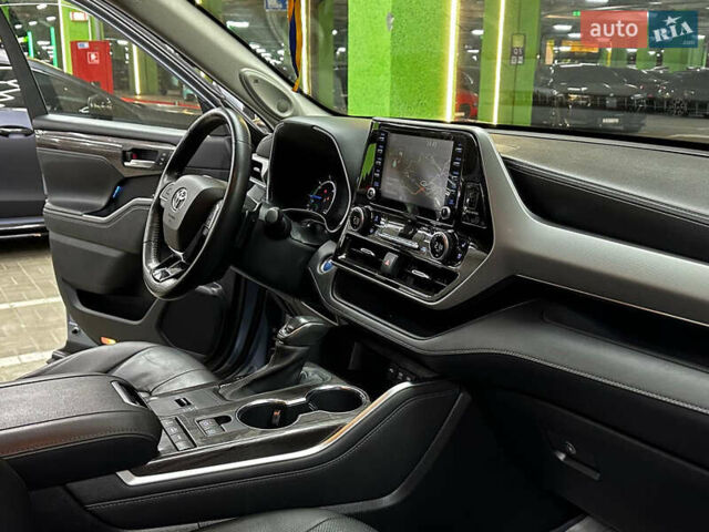 Сірий Тойота Хайлендер, об'ємом двигуна 2.5 л та пробігом 126 тис. км за 39500 $, фото 19 на Automoto.ua