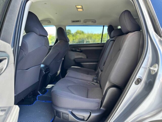 Серый Тойота Хайлендер, объемом двигателя 3.46 л и пробегом 25 тыс. км за 32999 $, фото 15 на Automoto.ua