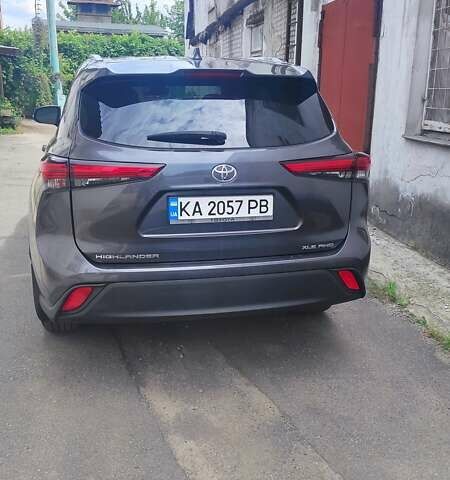 Серый Тойота Хайлендер, объемом двигателя 3.5 л и пробегом 106 тыс. км за 33500 $, фото 7 на Automoto.ua