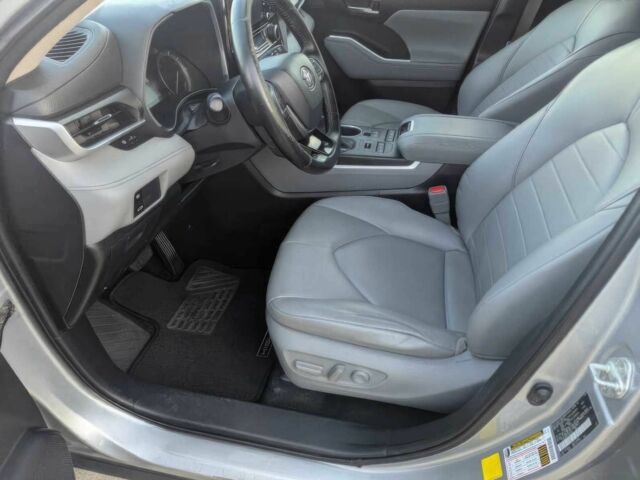 Серый Тойота Хайлендер, объемом двигателя 3.5 л и пробегом 33 тыс. км за 23800 $, фото 8 на Automoto.ua