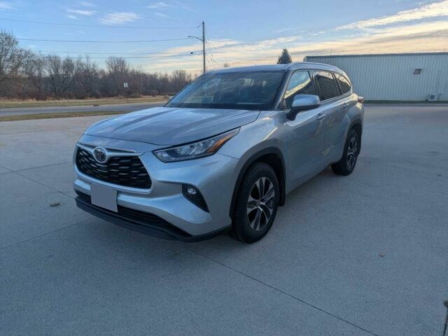 Серый Тойота Хайлендер, объемом двигателя 3.5 л и пробегом 33 тыс. км за 23800 $, фото 2 на Automoto.ua