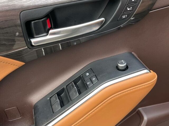 Серый Тойота Хайлендер, объемом двигателя 2.5 л и пробегом 149 тыс. км за 36400 $, фото 11 на Automoto.ua