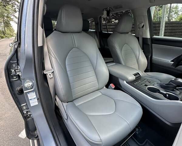 Сірий Тойота Хайлендер, об'ємом двигуна 3.46 л та пробігом 69 тис. км за 32500 $, фото 18 на Automoto.ua