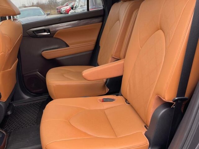 Серый Тойота Хайлендер, объемом двигателя 2.5 л и пробегом 149 тыс. км за 36400 $, фото 17 на Automoto.ua