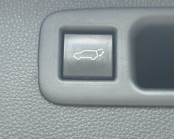 Сірий Тойота Хайлендер, об'ємом двигуна 3.46 л та пробігом 69 тис. км за 32500 $, фото 14 на Automoto.ua