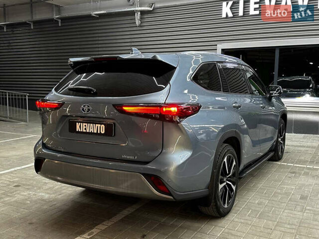 Сірий Тойота Хайлендер, об'ємом двигуна 2.5 л та пробігом 126 тис. км за 39500 $, фото 6 на Automoto.ua