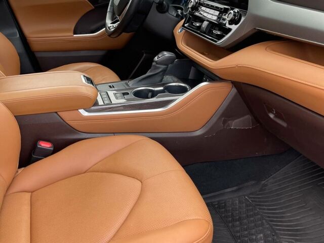 Серый Тойота Хайлендер, объемом двигателя 2.5 л и пробегом 149 тыс. км за 36400 $, фото 21 на Automoto.ua