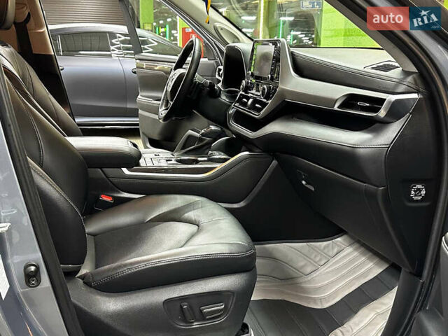 Сірий Тойота Хайлендер, об'ємом двигуна 2.5 л та пробігом 126 тис. км за 39500 $, фото 18 на Automoto.ua