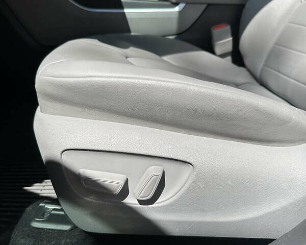 Серый Тойота Хайлендер, объемом двигателя 3.46 л и пробегом 69 тыс. км за 33900 $, фото 39 на Automoto.ua