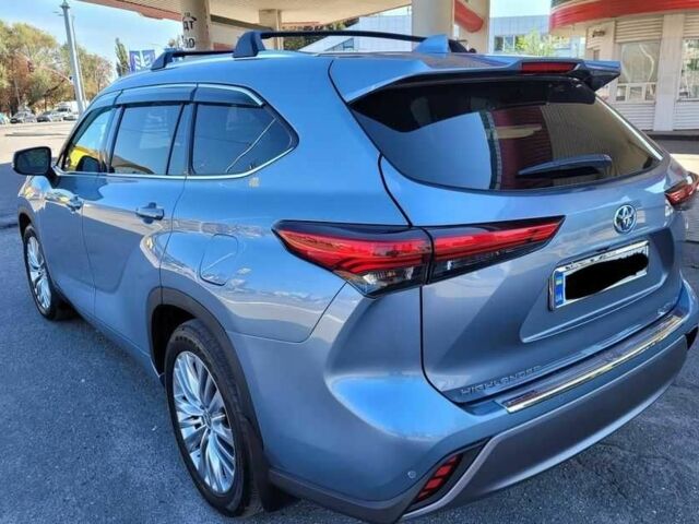 Серый Тойота Хайлендер, объемом двигателя 2.5 л и пробегом 77 тыс. км за 26000 $, фото 2 на Automoto.ua