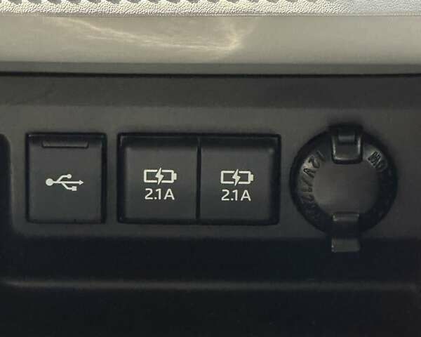 Сірий Тойота Хайлендер, об'ємом двигуна 3.46 л та пробігом 69 тис. км за 32500 $, фото 39 на Automoto.ua