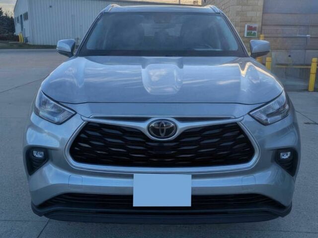 Серый Тойота Хайлендер, объемом двигателя 3.5 л и пробегом 33 тыс. км за 23800 $, фото 1 на Automoto.ua