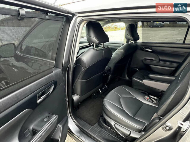 Сірий Тойота Хайлендер, об'ємом двигуна 2.49 л та пробігом 145 тис. км за 43000 $, фото 15 на Automoto.ua