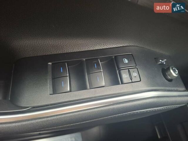 Сірий Тойота Хайлендер, об'ємом двигуна 2.49 л та пробігом 96 тис. км за 41500 $, фото 11 на Automoto.ua