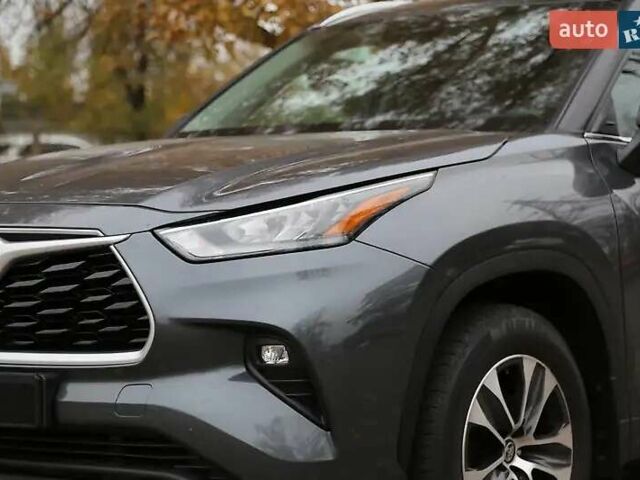 Серый Тойота Хайлендер, объемом двигателя 3.5 л и пробегом 106 тыс. км за 33500 $, фото 4 на Automoto.ua