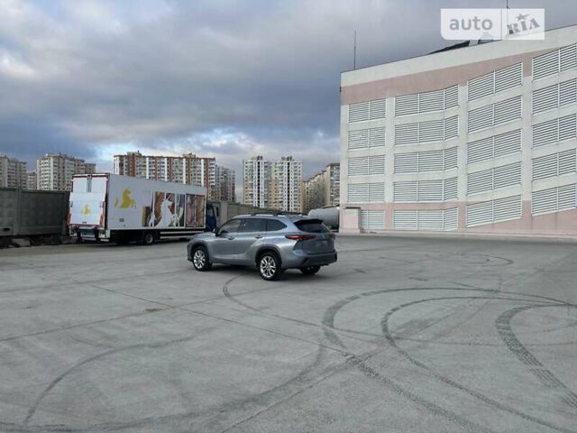 Серый Тойота Хайлендер, объемом двигателя 2.5 л и пробегом 34 тыс. км за 52000 $, фото 33 на Automoto.ua