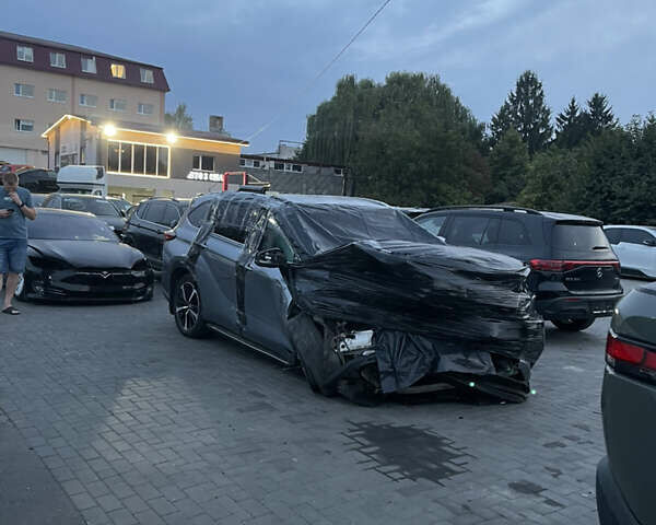 Сірий Тойота Хайлендер, об'ємом двигуна 2.49 л та пробігом 96 тис. км за 13000 $, фото 1 на Automoto.ua