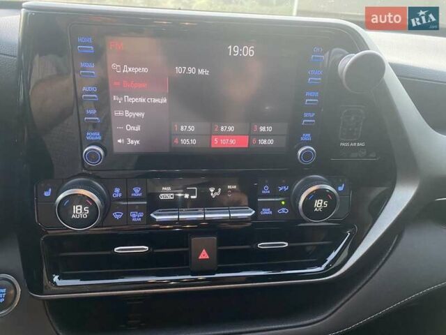 Сірий Тойота Хайлендер, об'ємом двигуна 3.5 л та пробігом 127 тис. км за 35500 $, фото 23 на Automoto.ua