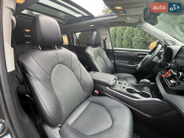 Сірий Тойота Хайлендер, об'ємом двигуна 3.46 л та пробігом 23 тис. км за 40789 $, фото 52 на Automoto.ua