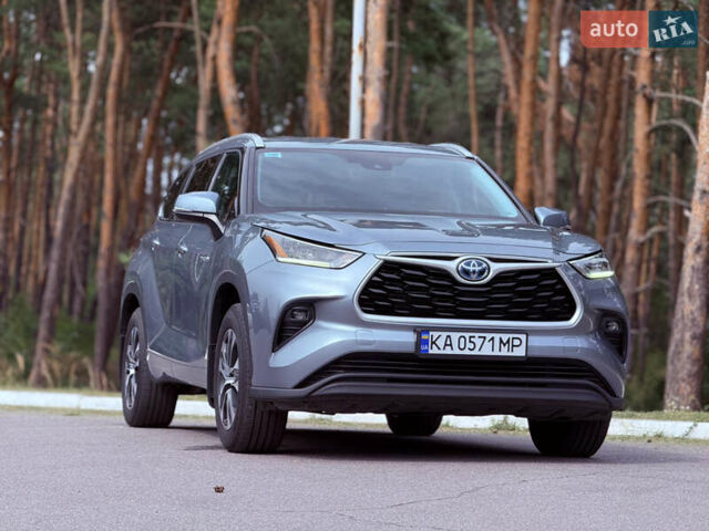 Тойота Хайлендер 2021 в Киеве на Automoto.ua Серый Тойота Хайлендер, объемом двигателя 2.49 л и пробегом 155 тыс. км за 39900 $, фото 1 на Automoto.ua