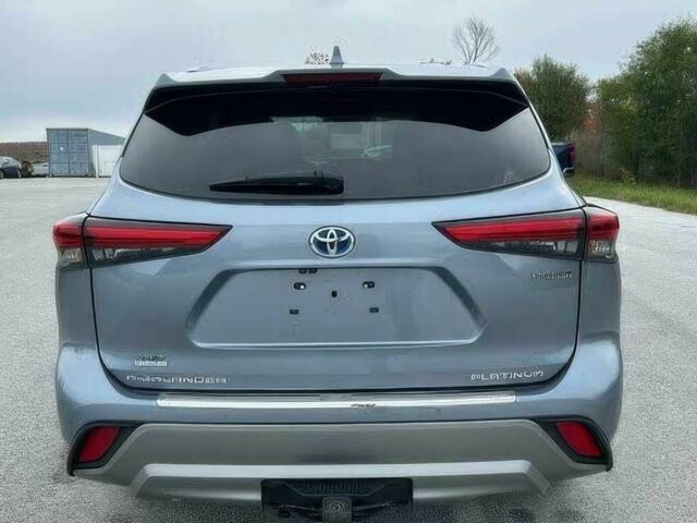 Серый Тойота Хайлендер, объемом двигателя 2.5 л и пробегом 25 тыс. км за 18600 $, фото 3 на Automoto.ua