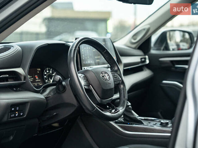 Сірий Тойота Хайлендер, об'ємом двигуна 3.46 л та пробігом 26 тис. км за 43900 $, фото 24 на Automoto.ua