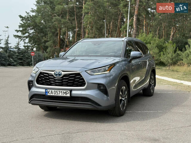 Тойота Хайлендер 2021 в Киеве на Automoto.ua Серый Тойота Хайлендер, объемом двигателя 2.49 л и пробегом 155 тыс. км за 39900 $, фото 4 на Automoto.ua