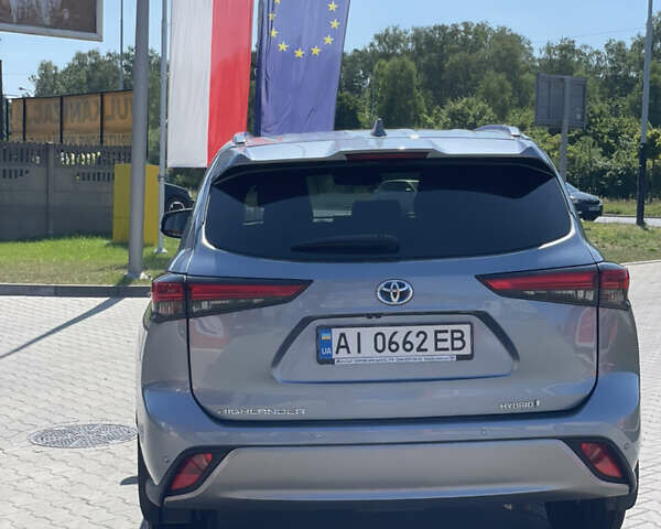 Сірий Тойота Хайлендер, об'ємом двигуна 2.49 л та пробігом 70 тис. км за 58000 $, фото 3 на Automoto.ua