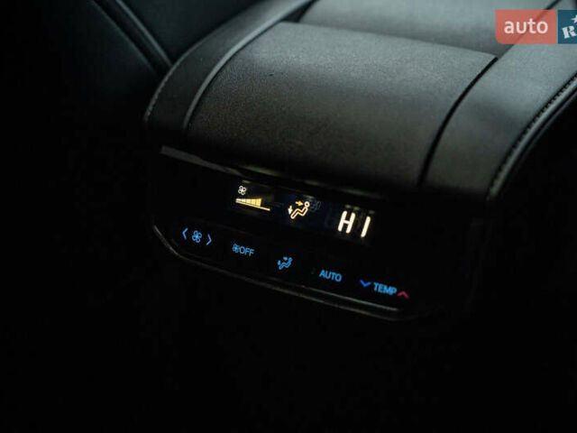 Сірий Тойота Хайлендер, об'ємом двигуна 3.46 л та пробігом 26 тис. км за 43900 $, фото 38 на Automoto.ua