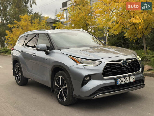 Тойота Хайлендер 2021 у Києві на Automoto.ua Сірий Тойота Хайлендер, об'ємом двигуна 2.49 л та пробігом 32 тис. км за 65000 $, фото 5 на Automoto.ua