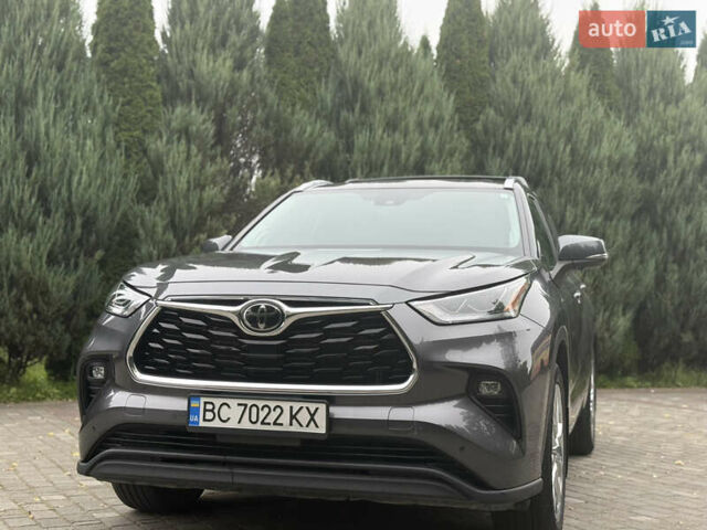 Сірий Тойота Хайлендер, об'ємом двигуна 3.46 л та пробігом 22 тис. км за 44000 $, фото 4 на Automoto.ua