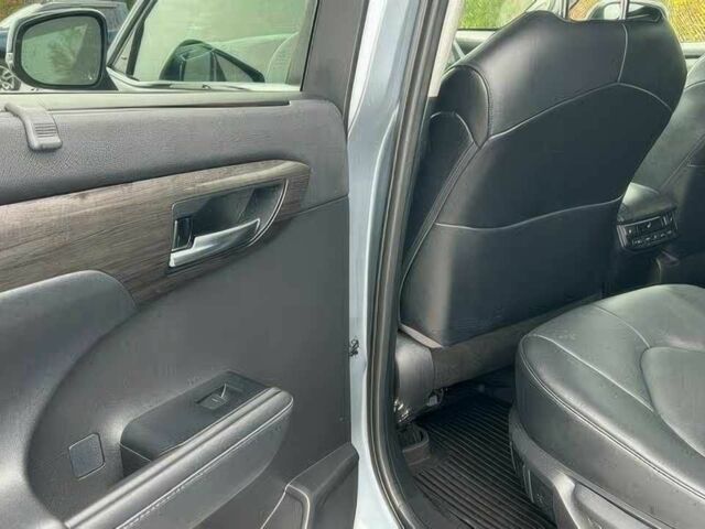 Серый Тойота Хайлендер, объемом двигателя 2.5 л и пробегом 25 тыс. км за 18600 $, фото 10 на Automoto.ua