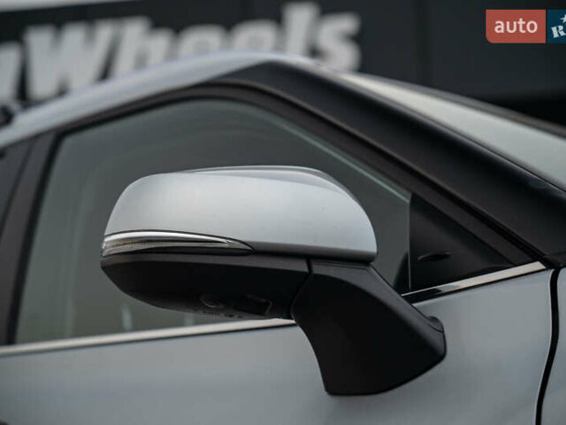 Сірий Тойота Хайлендер, об'ємом двигуна 3.46 л та пробігом 26 тис. км за 43900 $, фото 10 на Automoto.ua