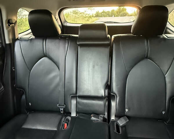 Тойота Хайлендер 2021 в Ровно на Automoto.ua Серый Тойота Хайлендер, объемом двигателя 2.49 л и пробегом 92 тыс. км за 39500 $, фото 31 на Automoto.ua