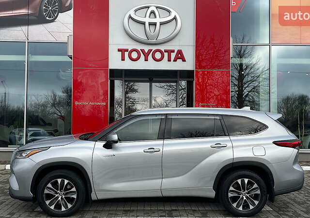 Серый Тойота Хайлендер, объемом двигателя 2.49 л и пробегом 98 тыс. км за 39905 $, фото 2 на Automoto.ua