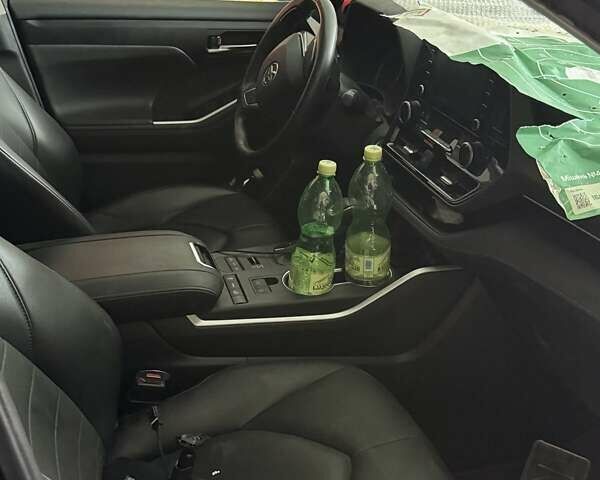 Тойота Хайлендер 2021 в Киеве на Automoto.ua Серый Тойота Хайлендер, объемом двигателя 3.46 л и пробегом 47 тыс. км за 30000 $, фото 5 на Automoto.ua