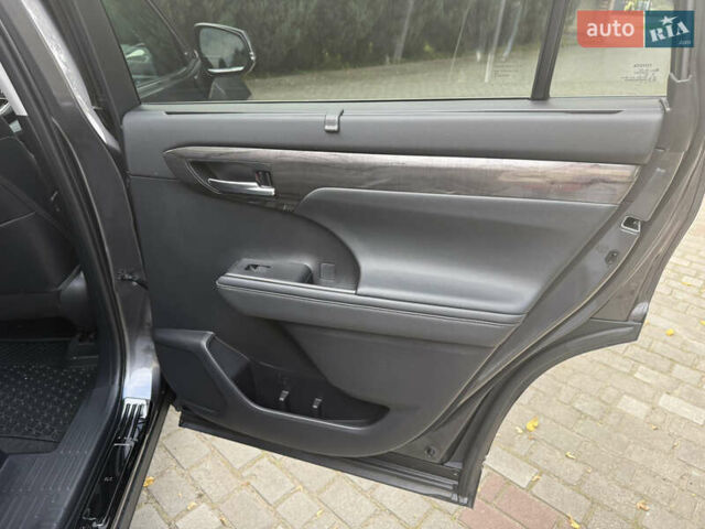 Сірий Тойота Хайлендер, об'ємом двигуна 3.46 л та пробігом 23 тис. км за 40789 $, фото 47 на Automoto.ua